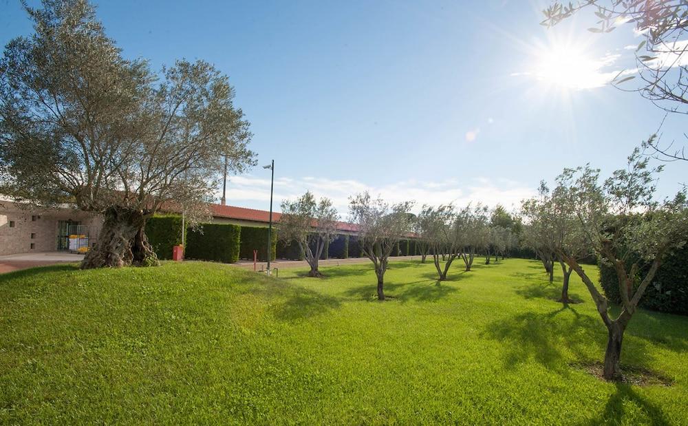 All Ways Garden Hotel & Leisure Рим Экстерьер фото