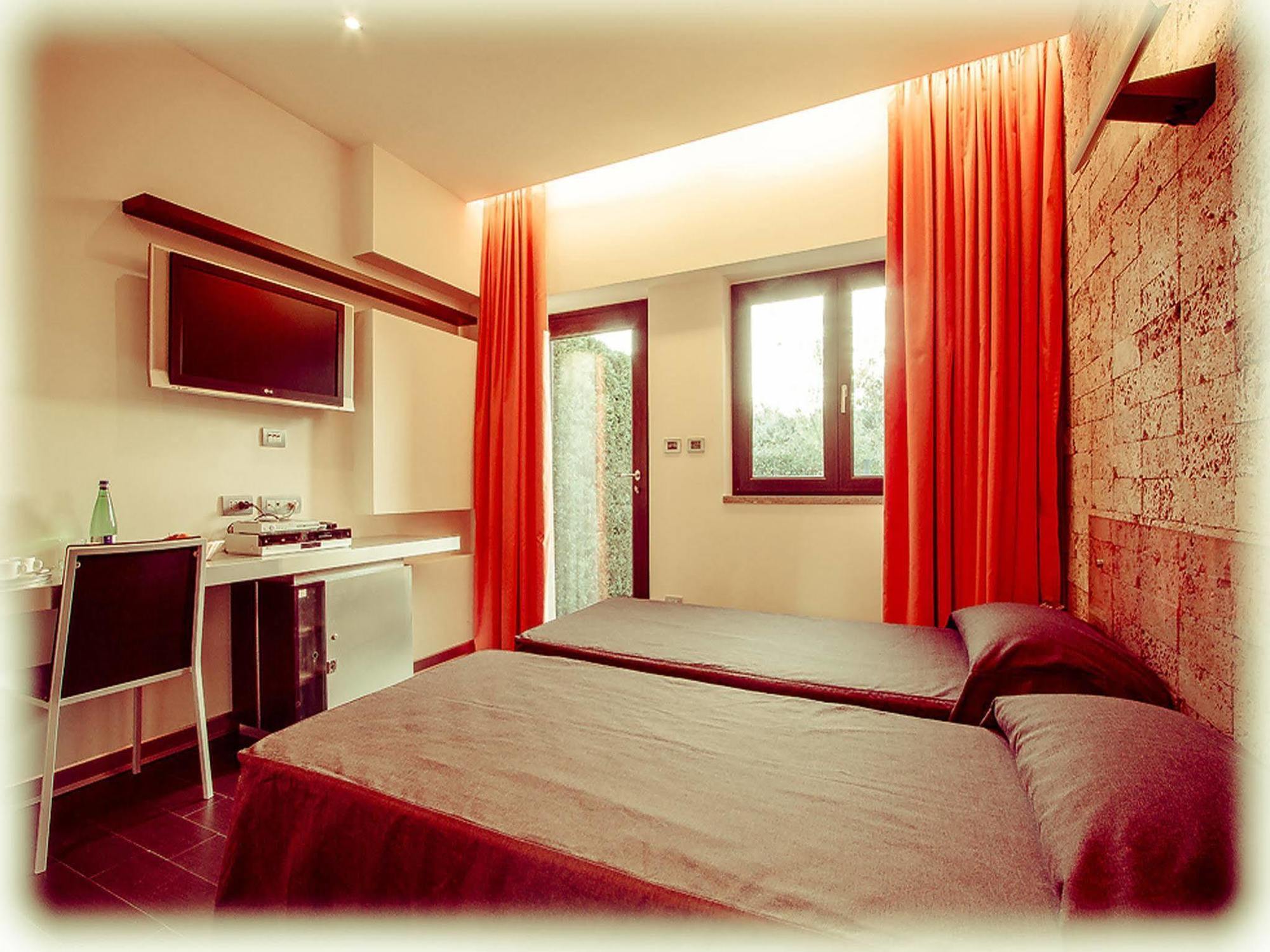All Ways Garden Hotel & Leisure Рим Экстерьер фото